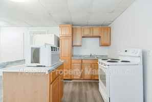 featured image of 109 Green St #3