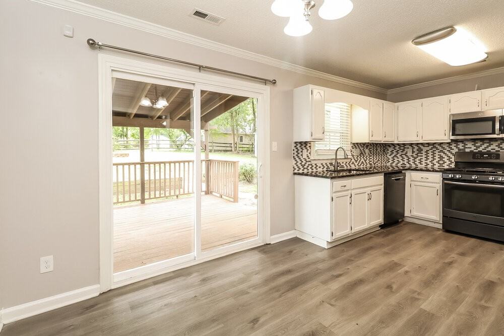 14049 Kedleston Rd - Photo 7 of 16