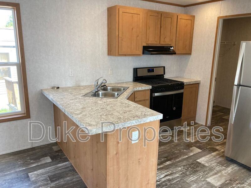 117 S Main St #8 - Photo 7 of 22