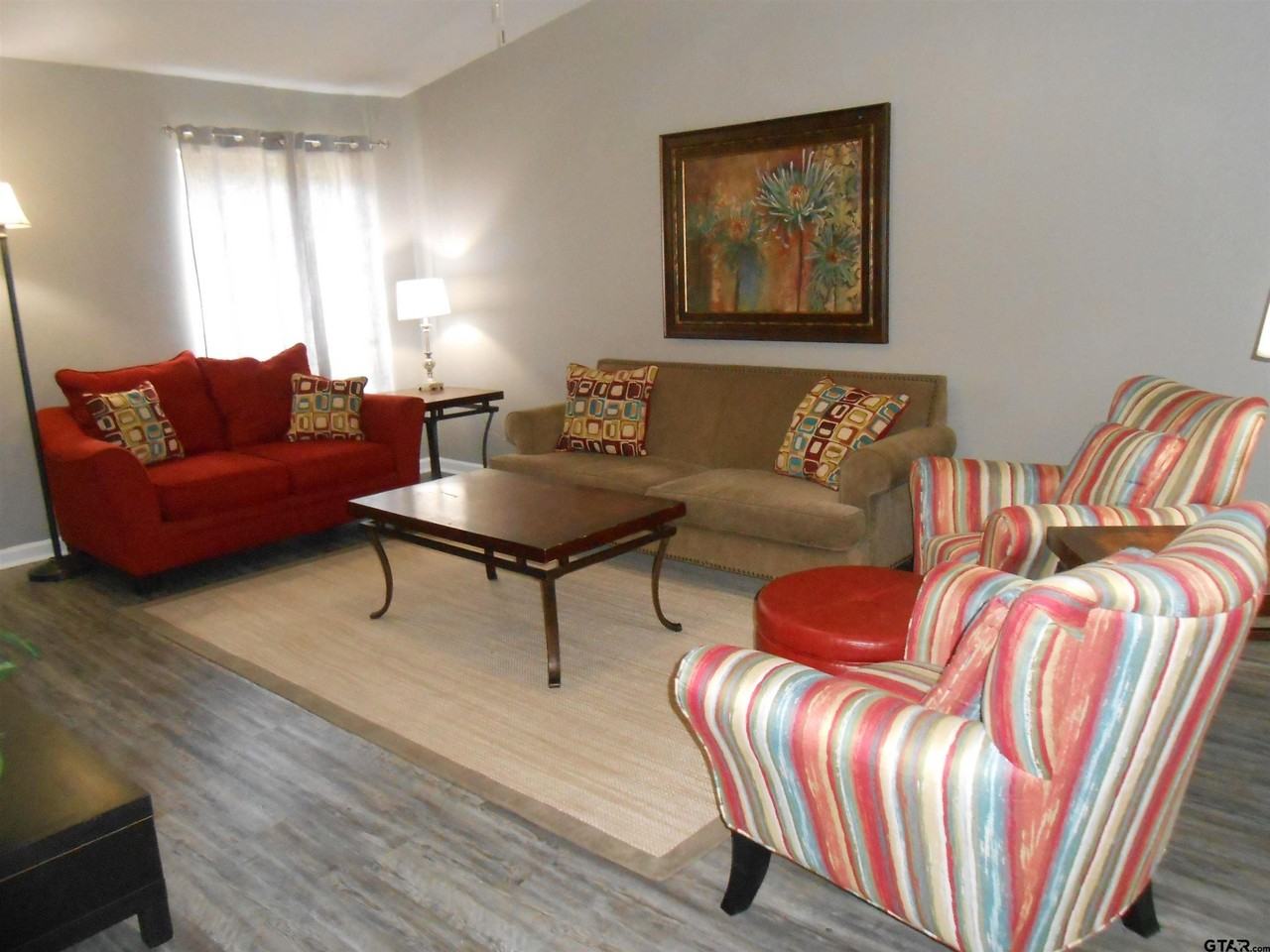 7108 Gatewood Dr - Photo 2 of 13