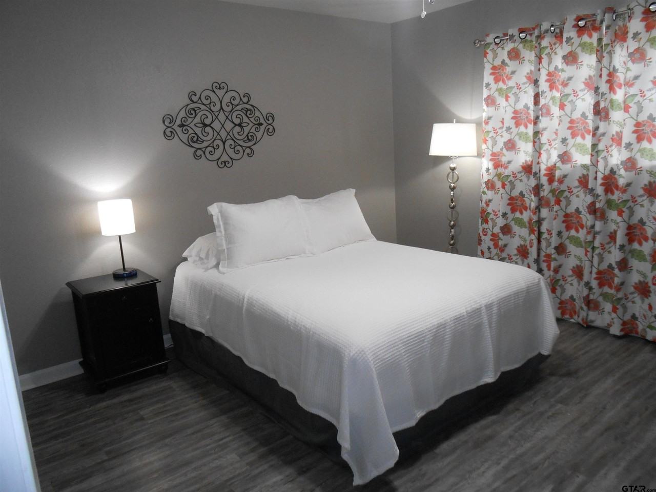 7108 Gatewood Dr - Photo 7 of 13