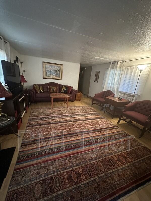 117 Little Acorn Cv - Photo 3 of 11