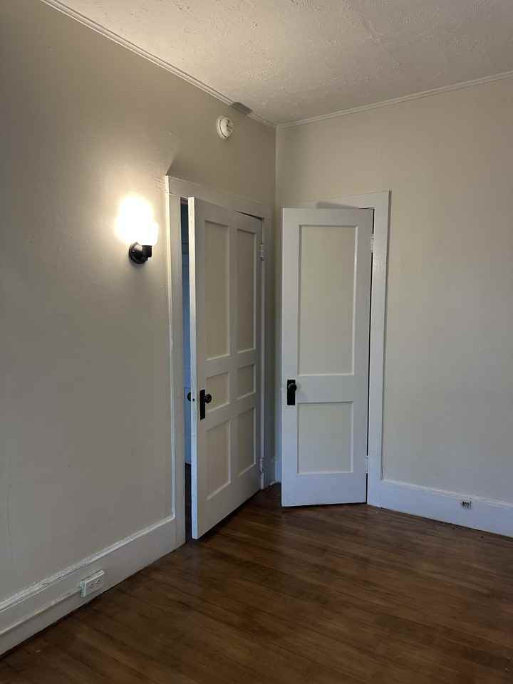 188 W 2nd St #6 - Photo 5 of 10