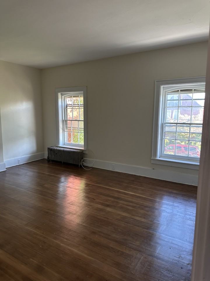 188 W 2nd St #6 - Photo 6 of 10