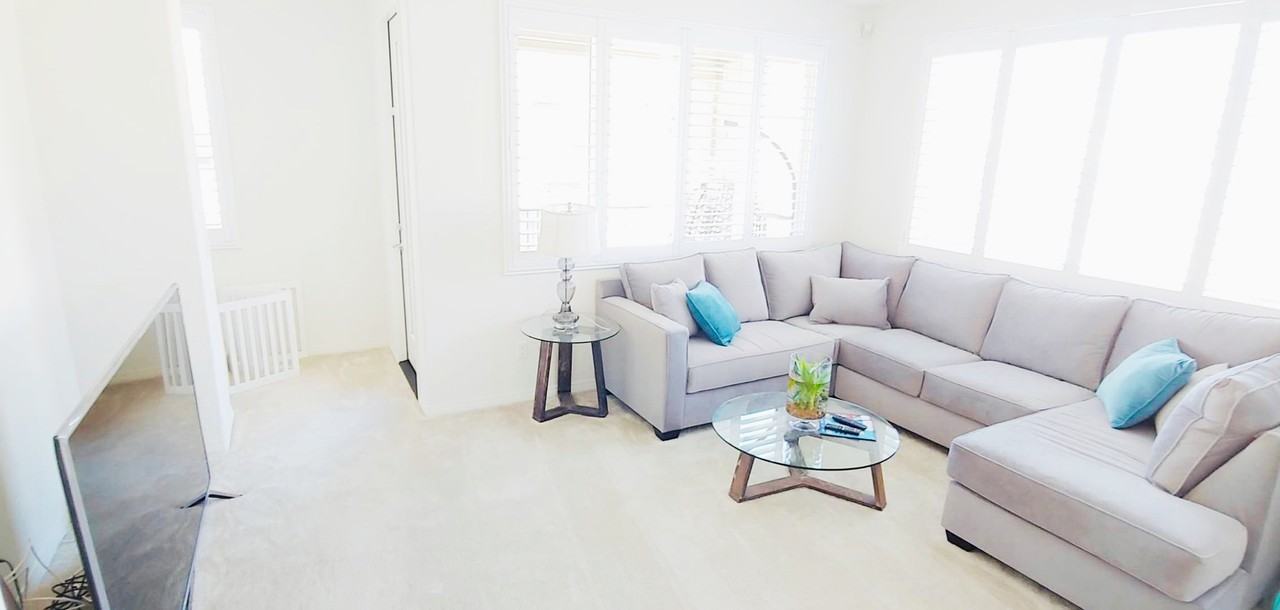 811 N Dalton Ave - Photo 3 of 21