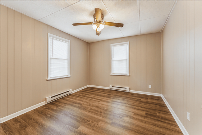 269 King Ave #1 - Photo 3 of 12