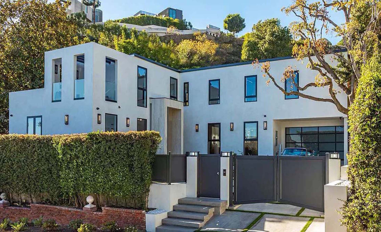 1271 Sunset Plaza Dr #NA - Photo 2 of 37