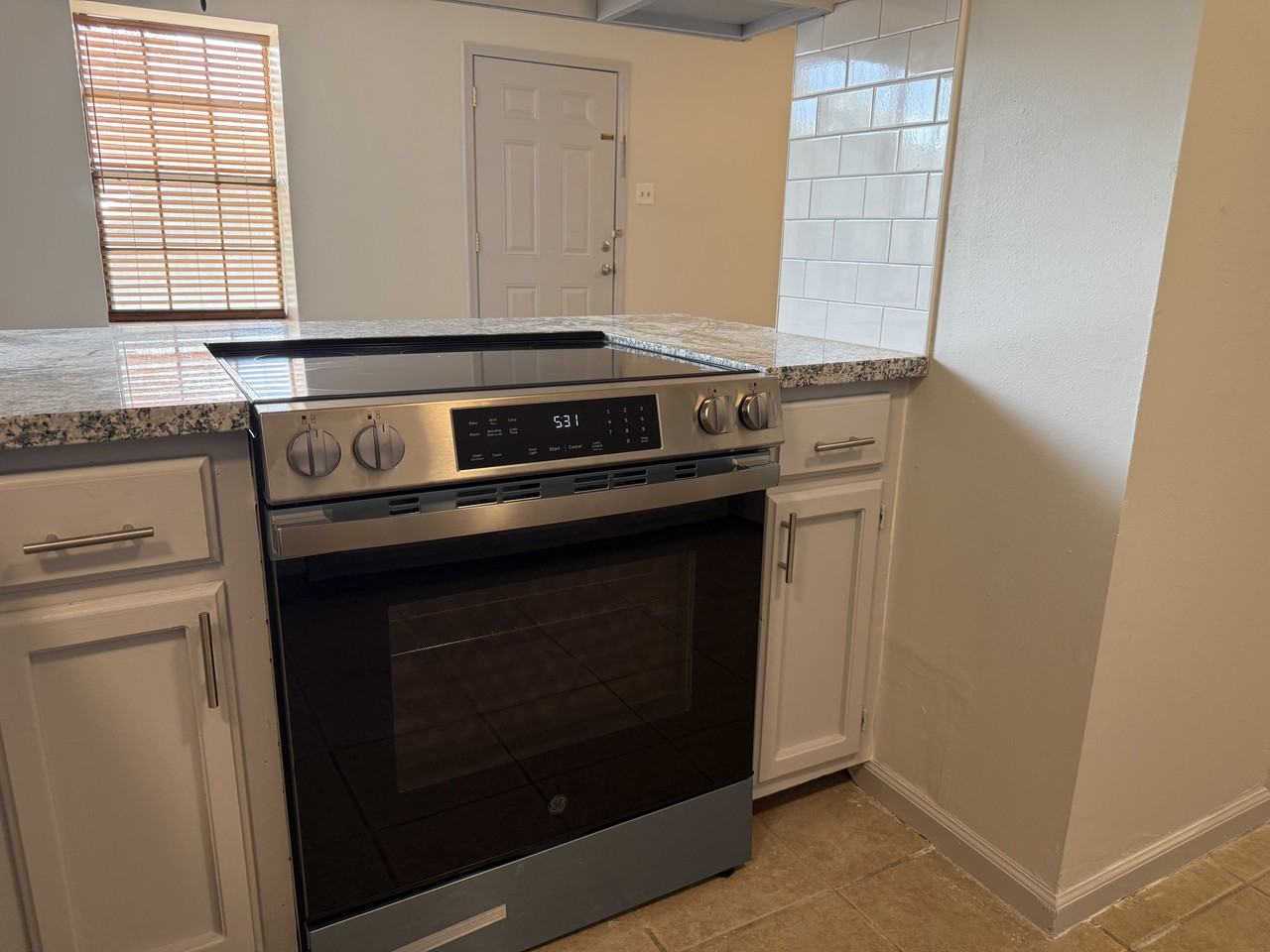 5121 E Hunters Chapel Ct #B - Photo 3 of 15