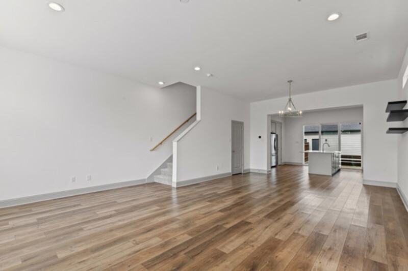 3136 Wayside Ave - Photo 3 of 12