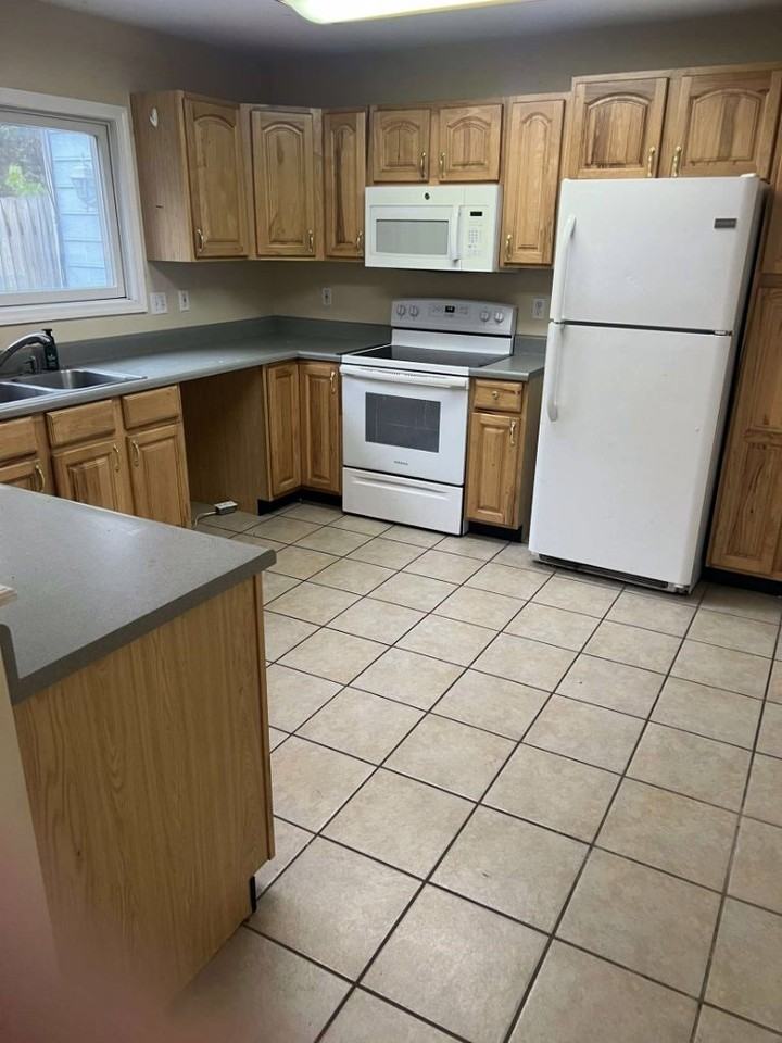 5328 Godas Cir - Photo 3 of 20