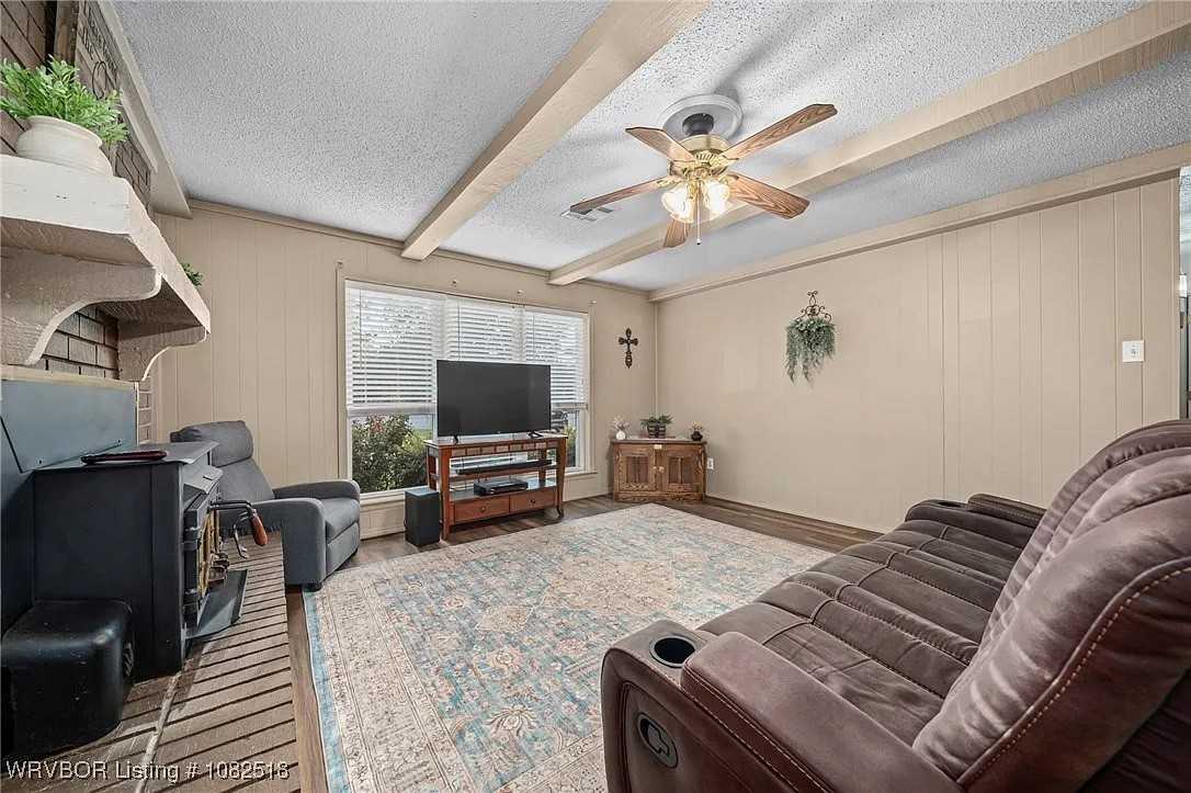 3203 S 65th Cir #NA - Photo 4 of 25