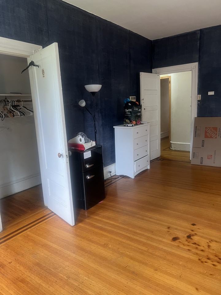 5124 N Broad St #NA - Photo 3 of 4