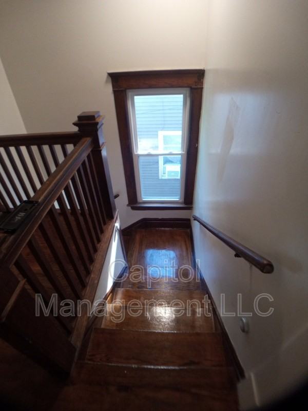 220 W Lapeer St #2 - Photo 4 of 9