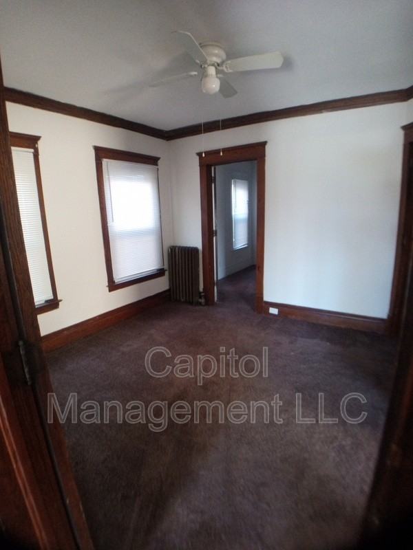 220 W Lapeer St #2 - Photo 5 of 9