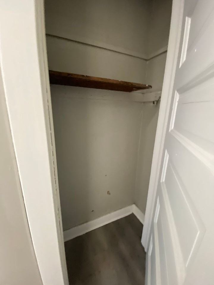 402 South Main St - Photo 4 of 13
