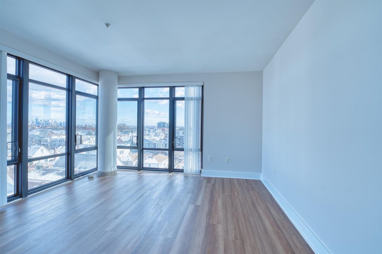 1040 Kennedy Blvd #602 - Photo 7 of 35