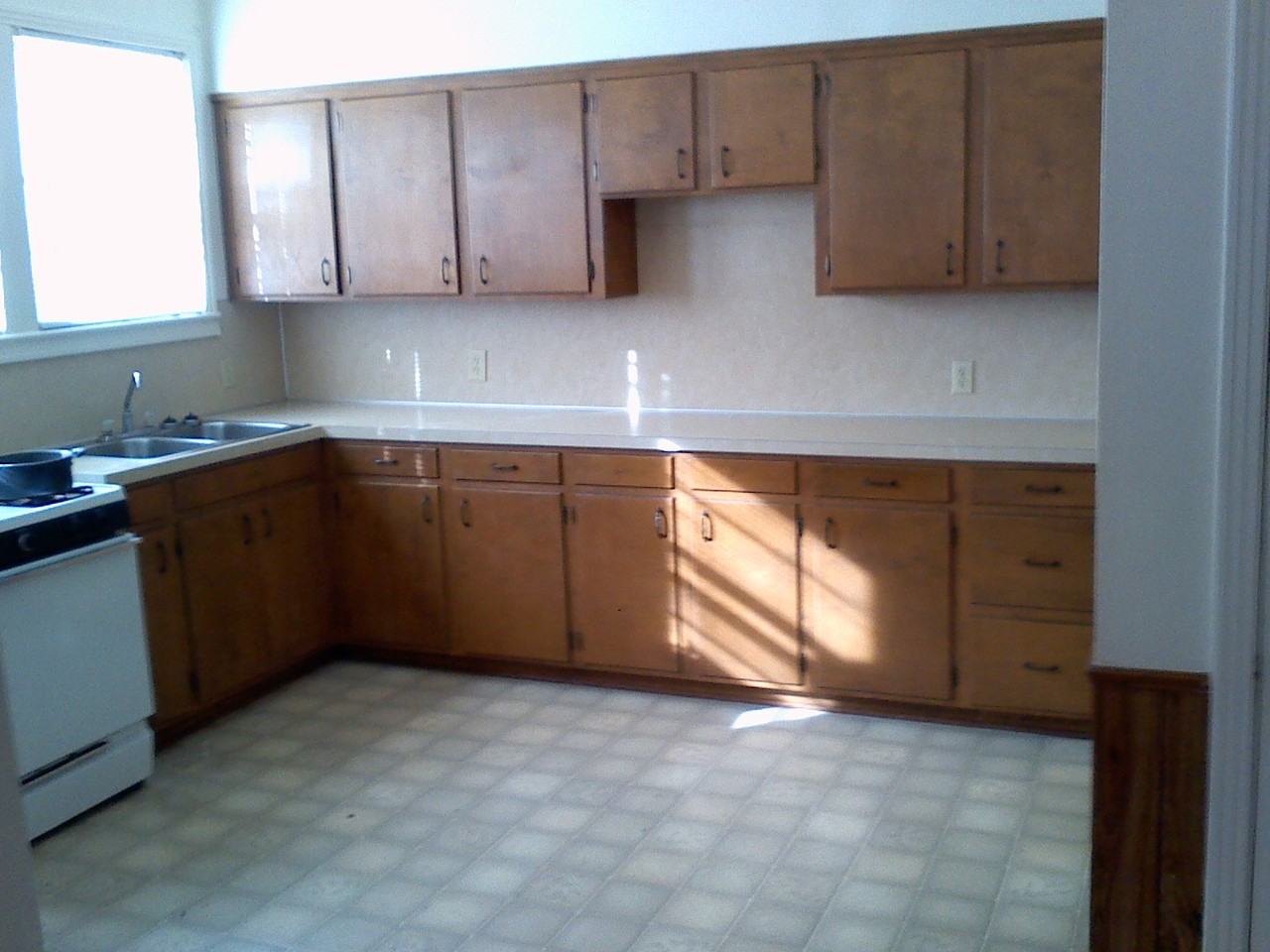 224 Lister St #NA - Photo 6 of 15