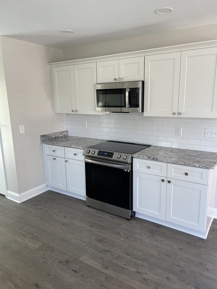 6690 Eastbrook Avenue Southwest #NA - Photo 3 of 10