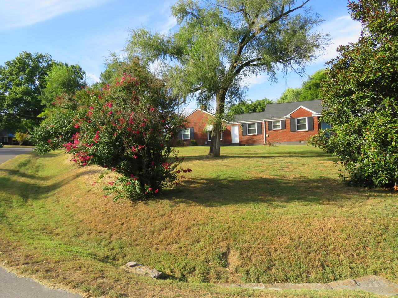 2203 Ravenwood Dr #NA - Photo 3 of 18