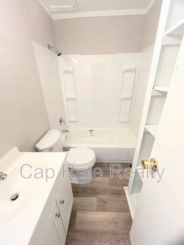 981 E 13th Ave - Photo 6 of 11