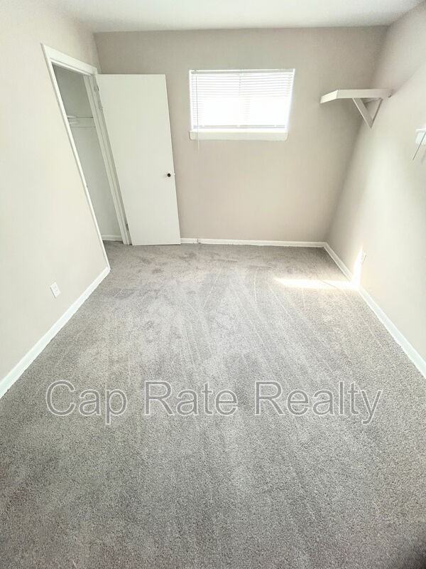 981 E 13th Ave - Photo 7 of 11