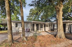 featured image of 1057 Glencarin St