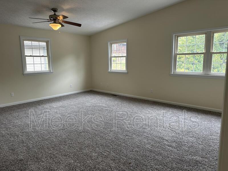 112 Botley Ln - Photo 2 of 7