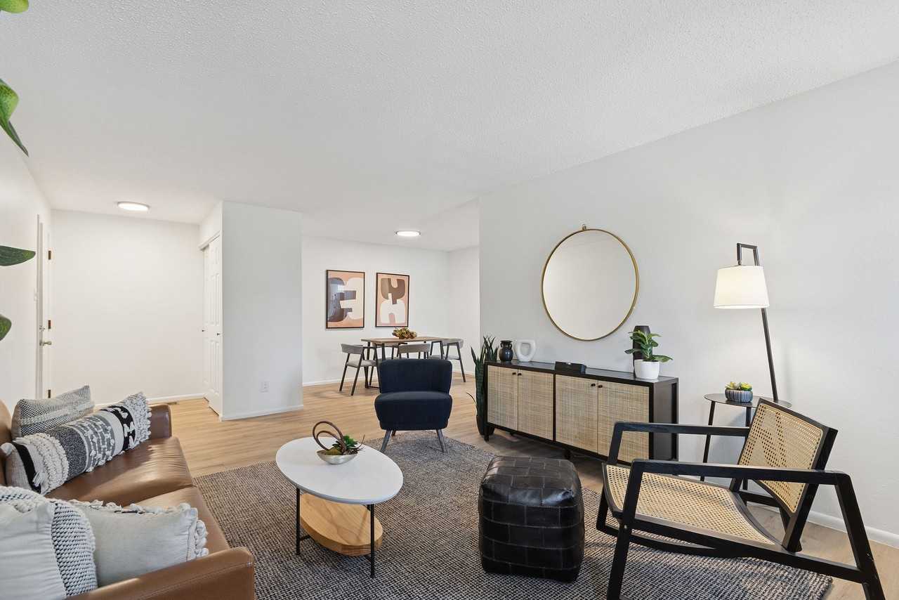 ReNew on Lindbergh - Photo 4 of 50