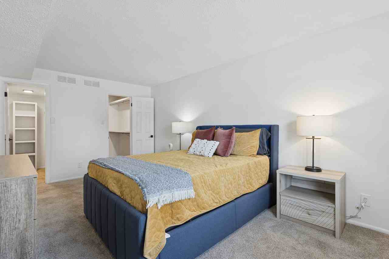 ReNew on Lindbergh - Photo 6 of 50