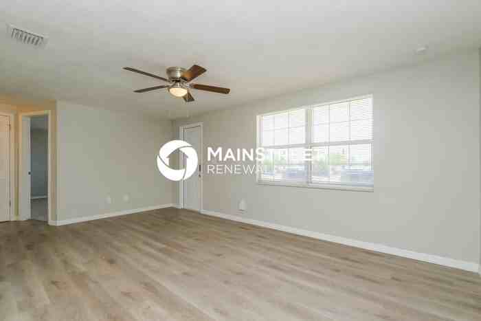 4125 Moog Rd - Photo 3 of 16