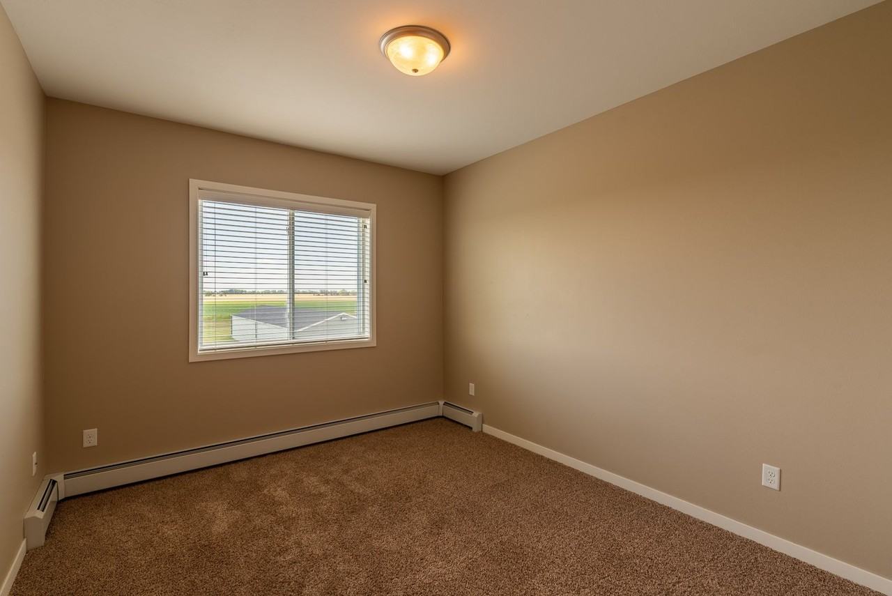 Sonata - Photo 6 of 43