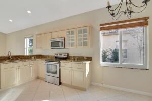 4893 Nw 59th Ct - Photo 5 of 26