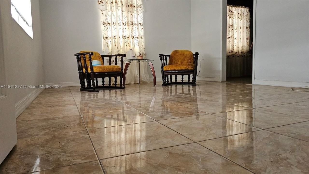 11 W 19th St - Photo 4 of 10