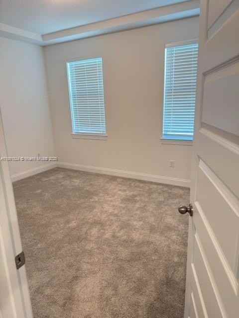 6576 Nw Cloverdale Ave - Photo 6 of 32