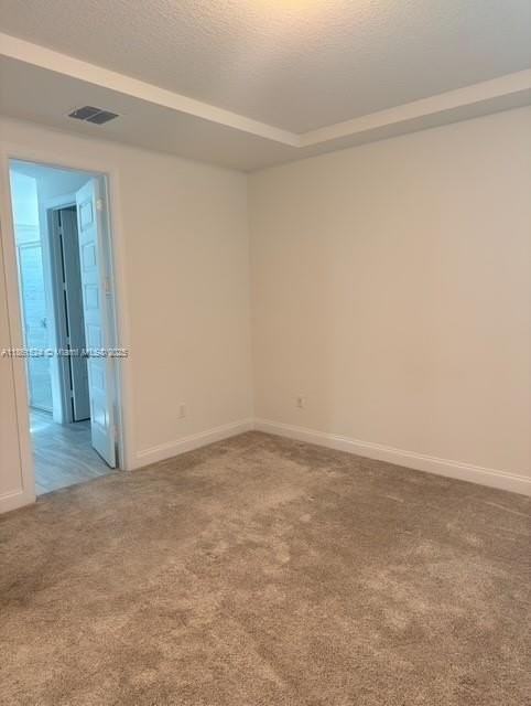 6576 Nw Cloverdale Ave - Photo 7 of 32