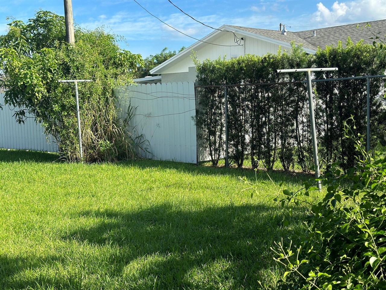 18145 Sw 105th Ave - Photo 5 of 10