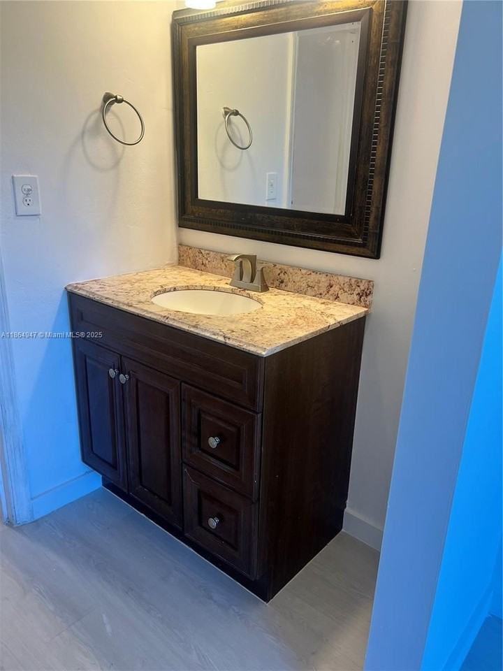 3621 Nw 95th Ter #523 - Photo 4 of 13