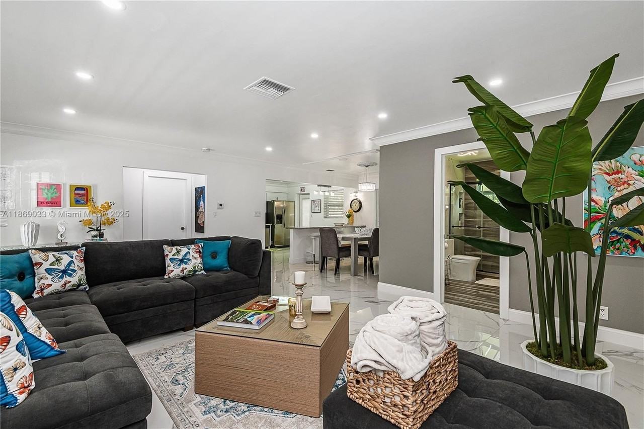 1521 Arthur Street #1521 - Photo 3 of 24