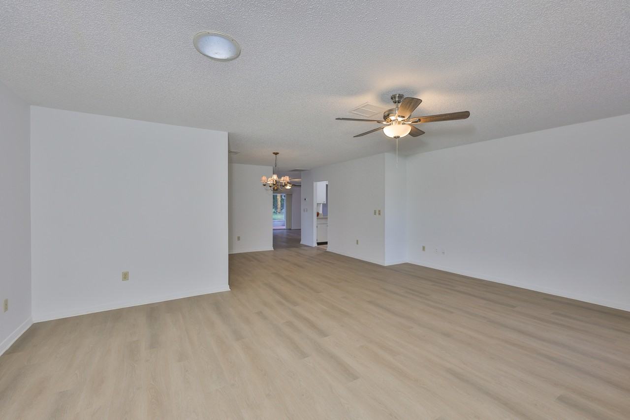 1219 Wild Feather Ln - Photo 5 of 47