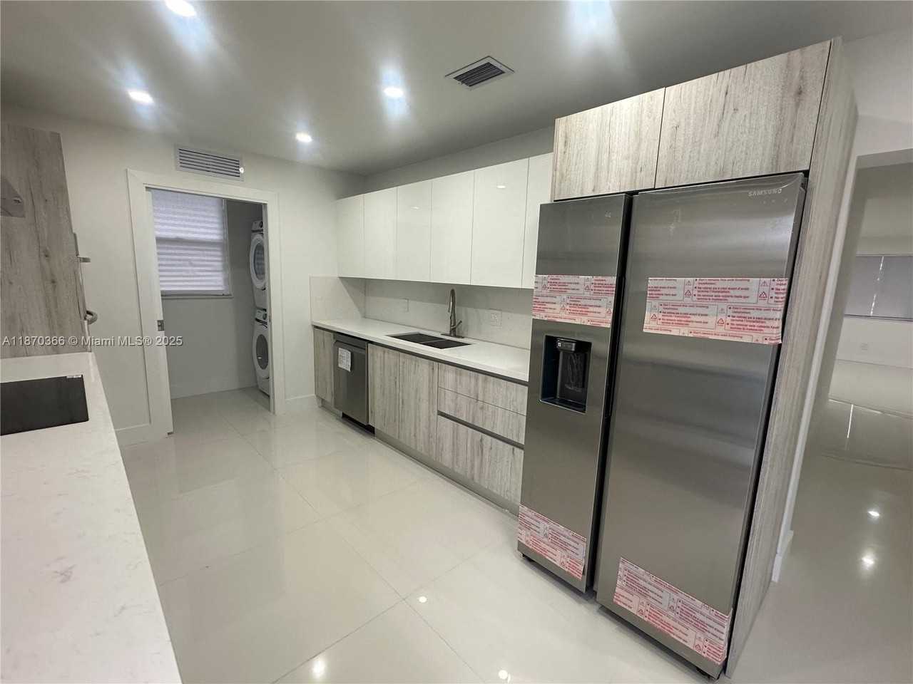 526 S Rainbow Dr #0 - Photo 5 of 20