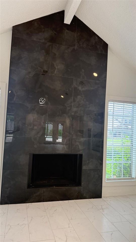 4306 Shalom Creek Ln - Photo 7 of 44