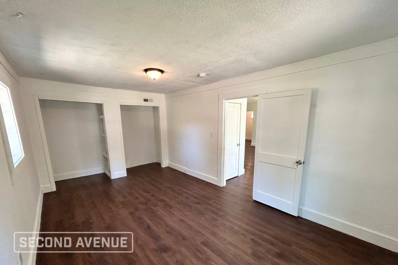 543 Walnut St - Photo 7 of 13