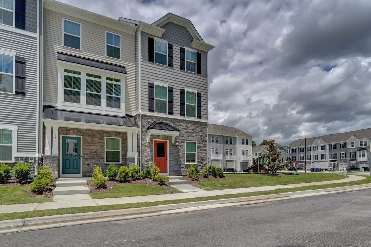 243 Tern Av - Photo 3 of 23