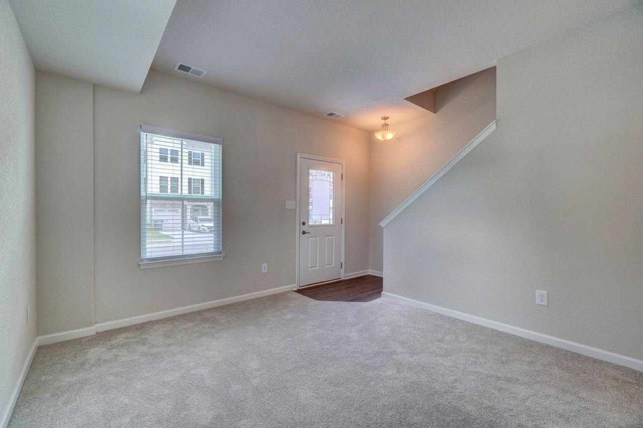 243 Tern Av - Photo 6 of 23