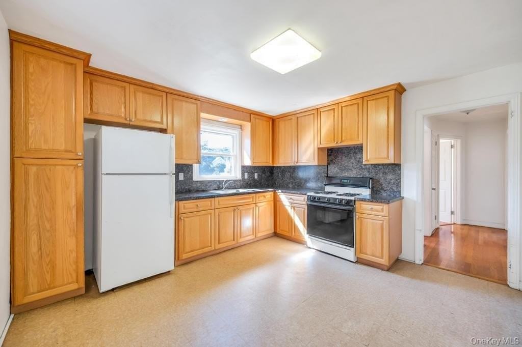 31 James St - Photo 4 of 15