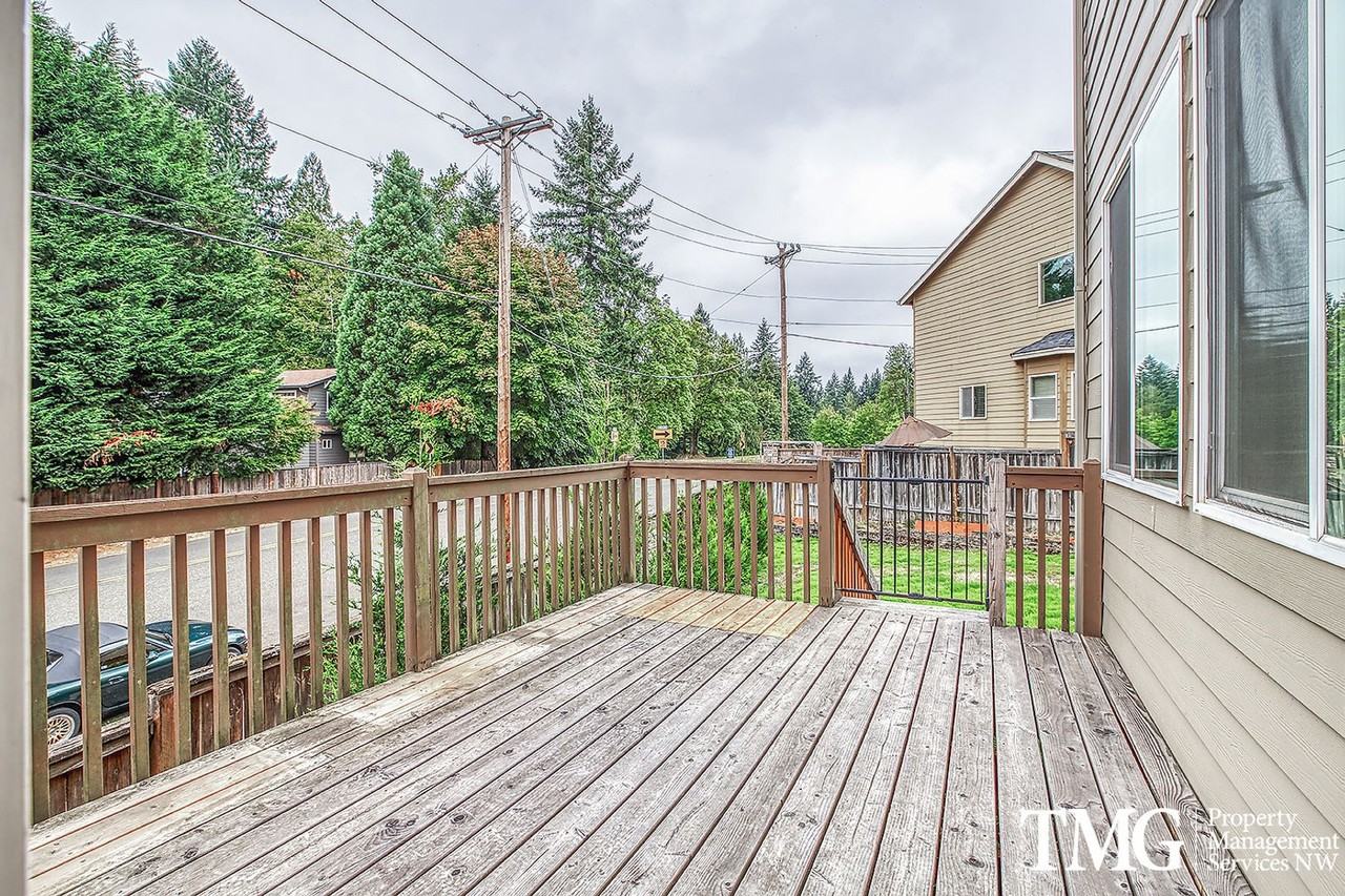 15718 Ne 20th Pl - Photo 2 of 37