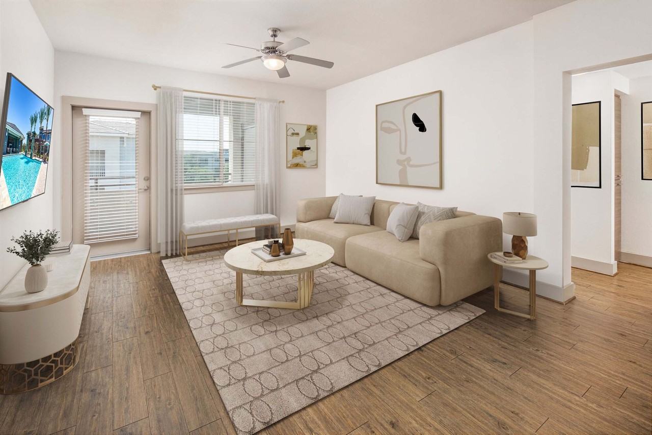 Camden Chandler - Photo 3 of 44