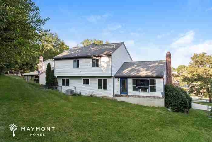 4400 Abby Ct - Photo 3 of 3