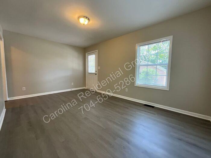 296 Pecan Ave Sw - Photo 3 of 11