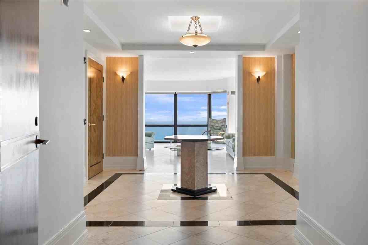 100 E Huron St #4703 - Photo 2 of 34